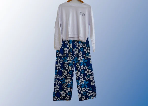 Cozy Dreams White pajamas with light blue pants - Image 4